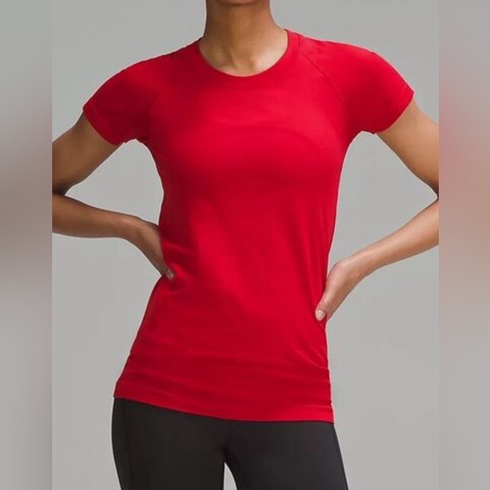 Lululemon Swiftly Tech 2.0 Athletic Shirt. Red size 8. Hip Length. Barely worn
